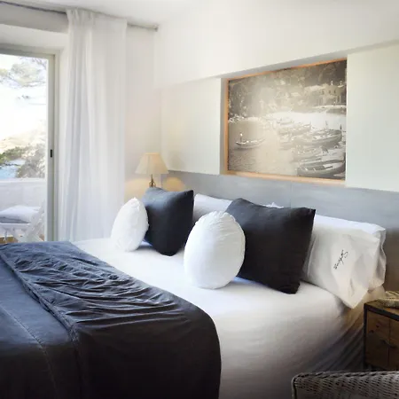 Hostal Sa Tuna 3*